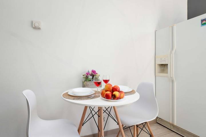 Ganze Wohnung, Cozy Apartment with Bedroom | Smart Tv and Washing Machine in Łódź, Region Lodz