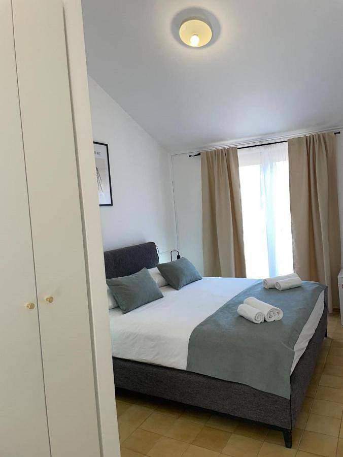 Room accomodation Jezera Lovišća in Tisno, Murter