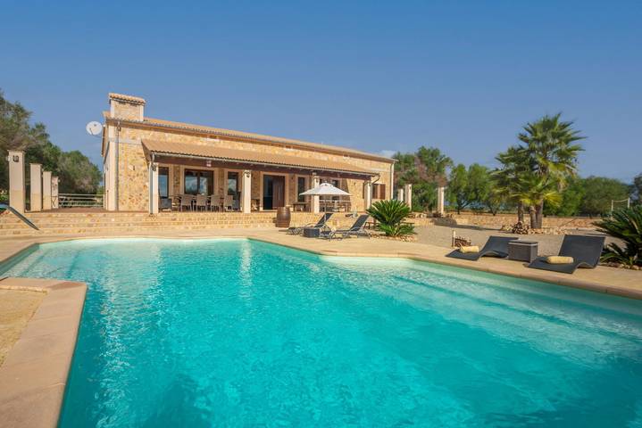 Villa for 8 people, with terrace in Petra