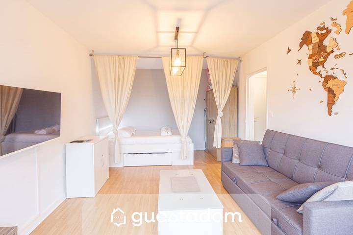 Studio pour 2 personnes, avec balcon, adapté aux familles