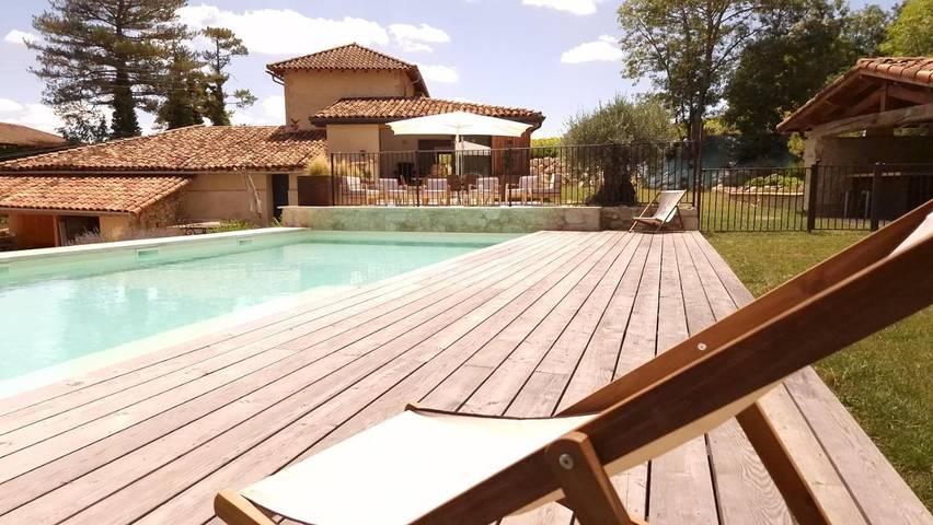 Maison d’hôte pour 2 personnes, avec jardin ainsi que piscine et terrasse