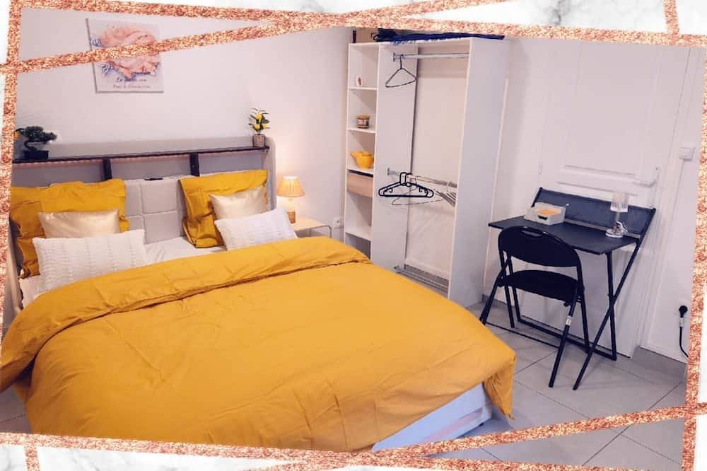 Diaspo+ Residences, 15 minutes from Paris, cool in the summer, fan, quiet and private in Argenteuil, Val-d'Oise