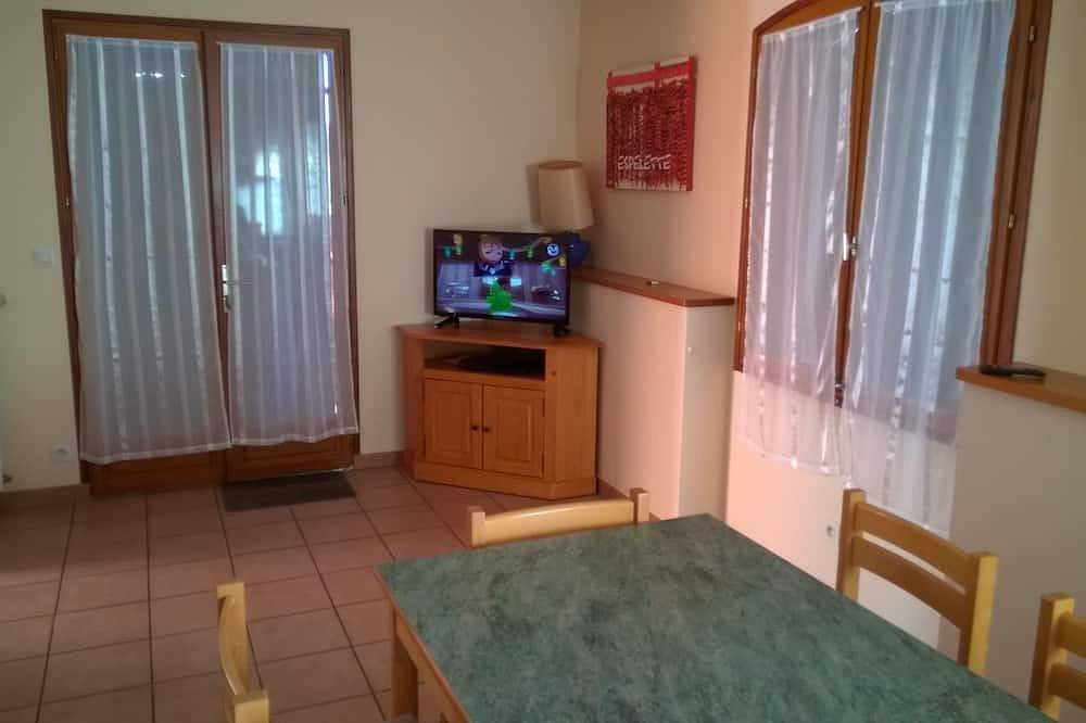 Entire apartment, Appartement 6 Places A 600m Des Plages Et Centre Ville in Bidart, Bayonne region