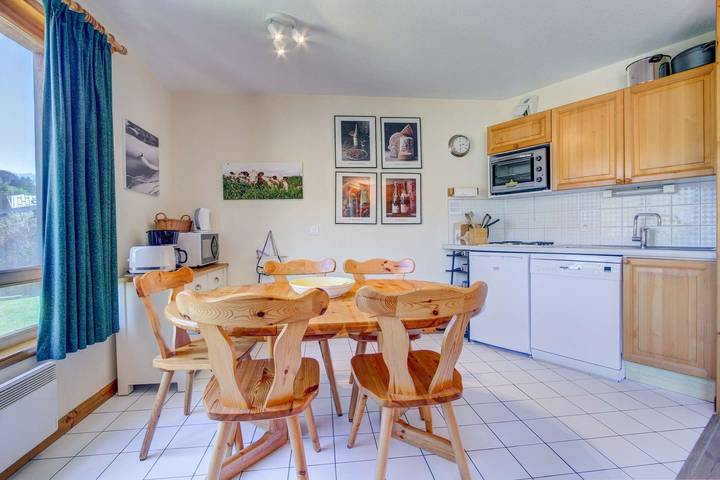 Ganze Ferienwohnung, Ferienwohnung für 4 Personen mit Balkon in Morzine, Les Portes du Soleil