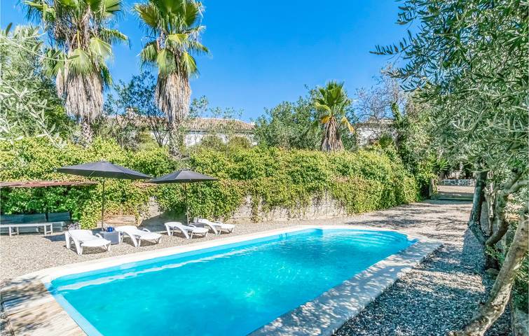 Casa de vacaciones para 20 personas, con vistas además de piscina y jardín, Se admiten mascotas en Sierra Morena - 3