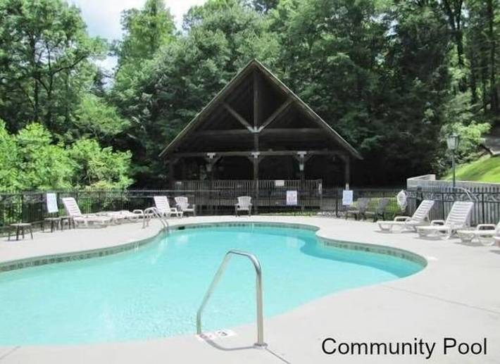 Blockhütte für 5 Personen, mit Pool und Terrasse sowie Whirlpool - 1