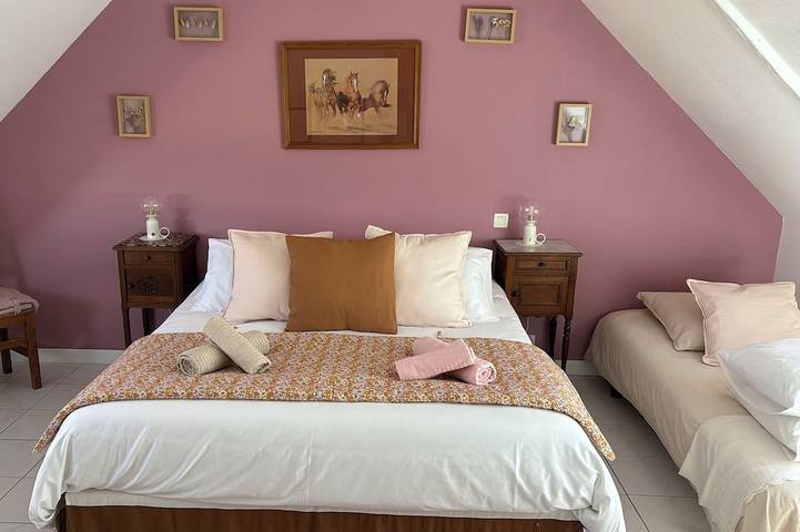 Location de vacances pour 6 personnes, animaux acceptés à Rédené - 2