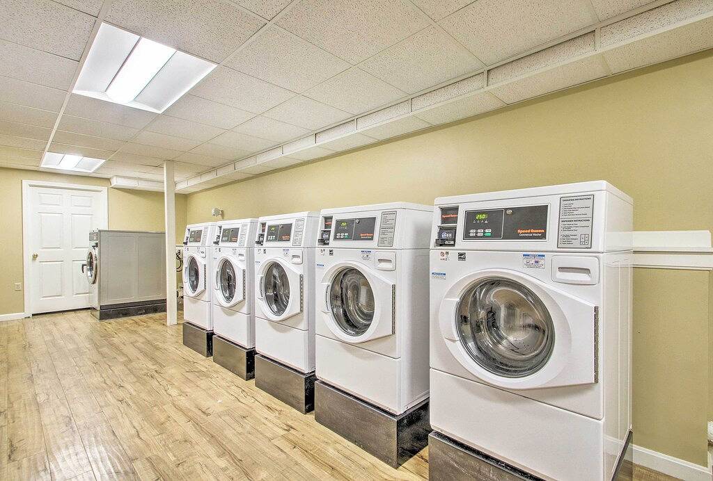 Ganze Wohnung, Neu! Lincoln Resort Condo 3 Minuten zum Loon Mountain! in Lincoln (NH), Franconia Notch