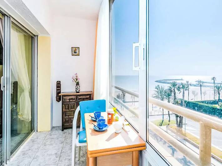 Gîte pour 2 personnes, avec piscine et jardin à Roses