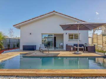 Gîte pour 5 personnes, avec piscine et terrasse à Saubion