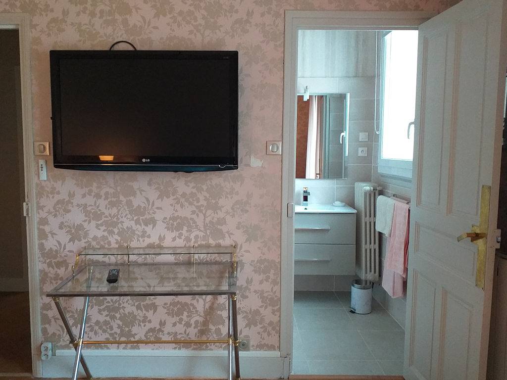 Chambre d'hôte au cœur de Béziers - Chambre "Aquarelle" in Béziers, Côte d'Améthyste