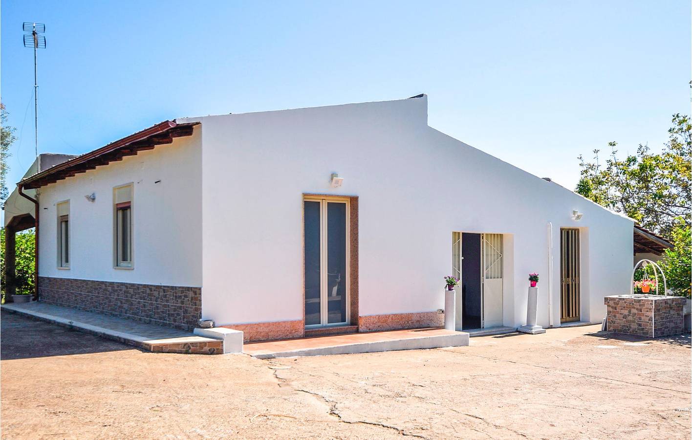 Appartamento di 120m² con AC, parcheggio, piscina e internet vicino a Fattoria Terra E Libertá in Siracusa, Siracusa e dintorni