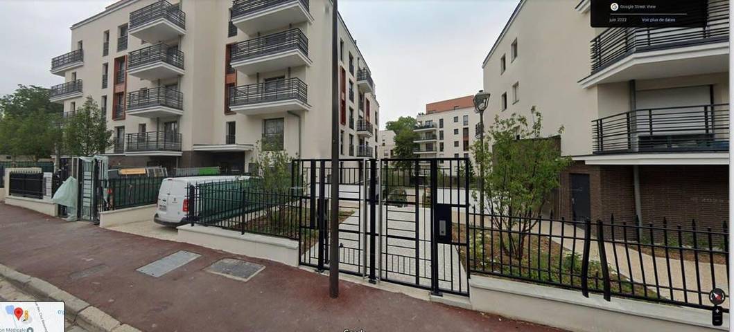 Location de vacances pour 4 personnes, avec jardin à Rueil-Malmaison