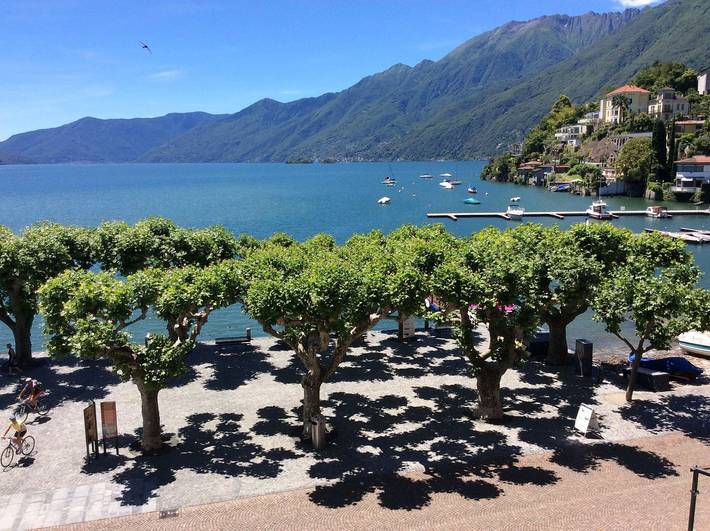 Entire apartment, Charming tower-like duplex apartment directly on the lake promenade of Ascona in Ascona, Ticino Alps and Verbano