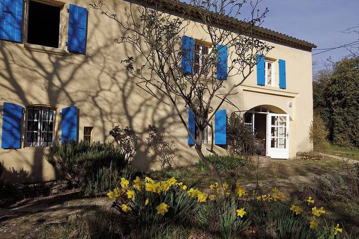 Gîte pour 8 personnes, avec terrasse et jardin