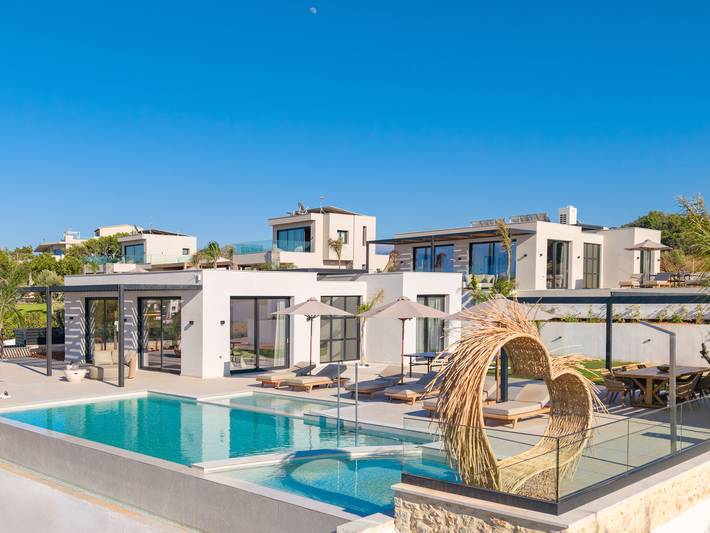 Villa voor 10 personen, with Balkon and Terras as well as Tuin and Zwembad in Chersonissos