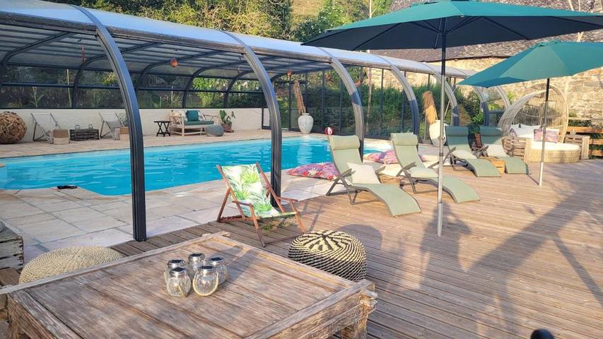 Chambre d’hôte pour 3 personnes, avec piscine ainsi que vue et jardin