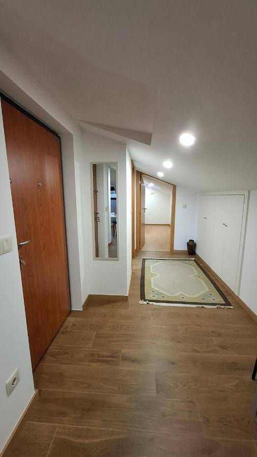 Apartamento inteiro, Apartamento T1 Arcos de Valdevez - centro da vila - 60 m2 total in Praia Fluvial da Valeta, Arcos de Valdevez (cidade)