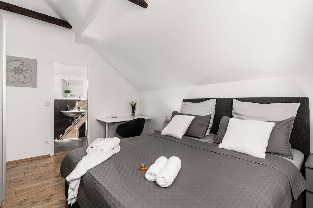 Entire apartment, Mola Apartments-Altstadt-Large roof terrace-Grill-Free parking-Wlan in Herdecke, Ennepe-Ruhr region