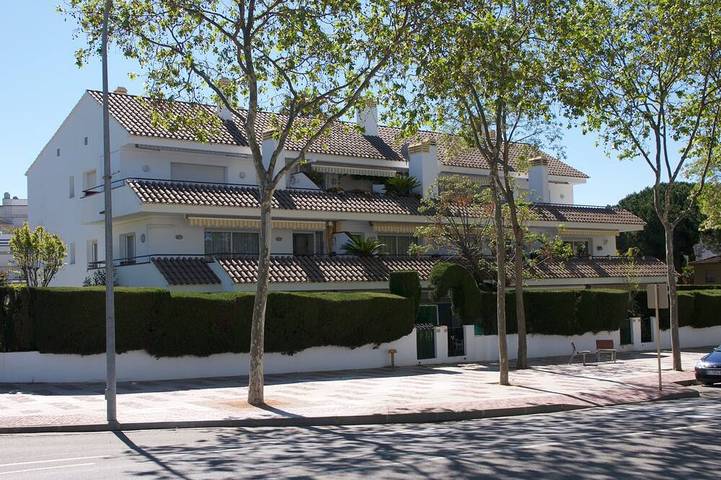 Ferienwohnung für 5 Personen, mit Pool und Balkon sowie Garten, mit Haustier - 1