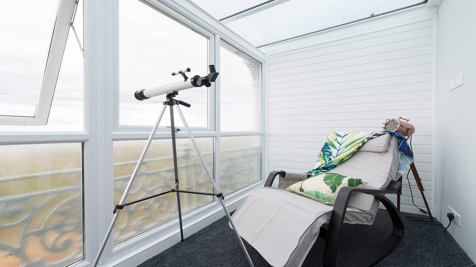 Stunning Beach House - On the Beach - Pets Ok in Caister-on-Sea, Great Yarmouth