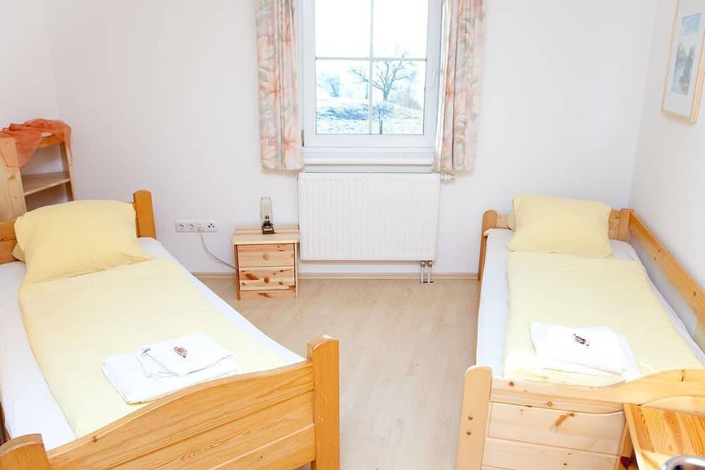 Ganze Wohnung, Apartment 1 - Thermenpension Gigler in Bad Waltersdorf, Steirerland