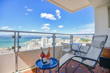 Gîte pour 4 personnes, avec balcon, adapté aux familles dans Plage des Catalans