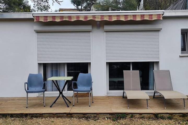 Location de vacances pour 2 personnes, avec jardin et vue, animaux acceptés à Auriol - 2