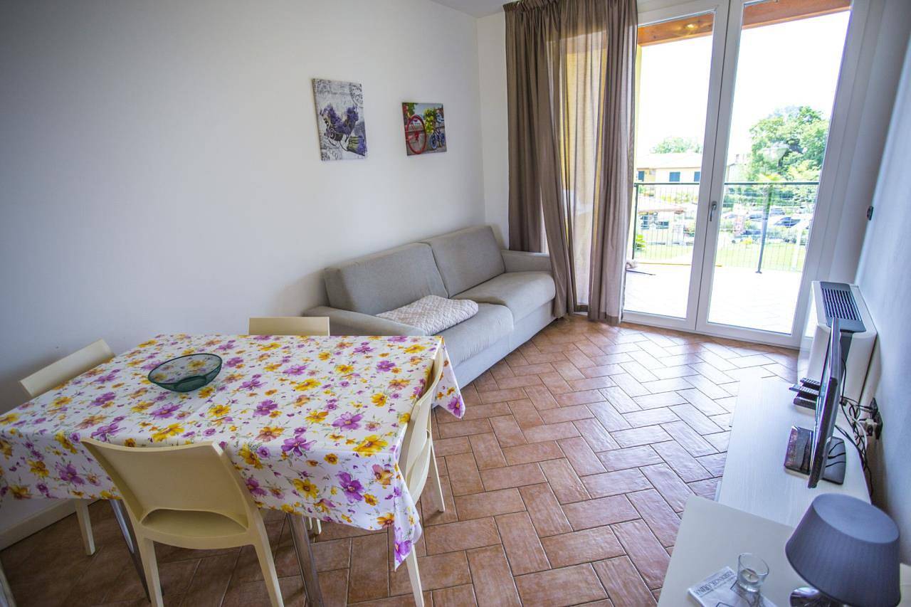 Ganze Wohnung, Residenz Karina Dreizimmer-Wohnung Trilo für 6 Personen in Moniga del Garda, Gardasee-Berge