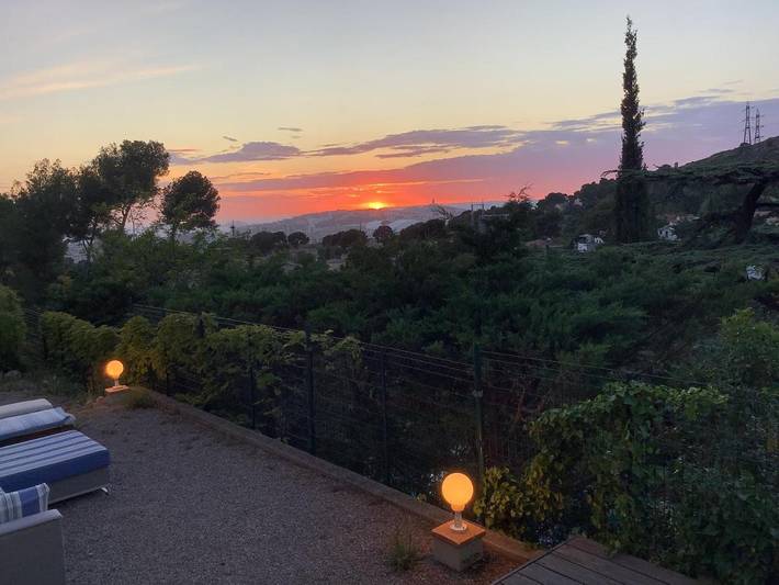 Chambre d’hôte pour 2 personnes, avec piscine ainsi que jardin et vue dans Parc national des Calanques