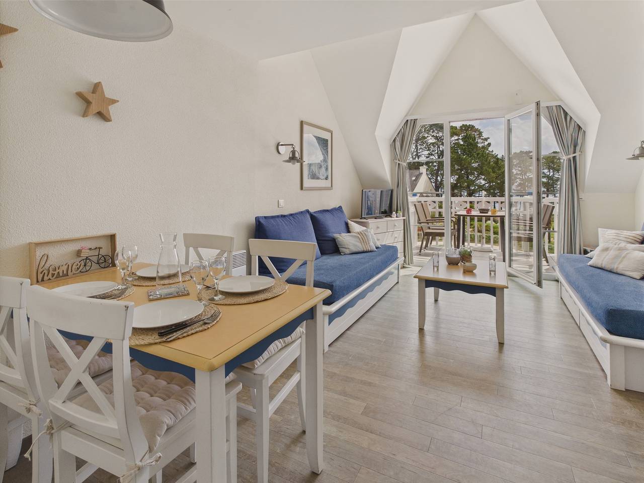 Appartement entier, Balcon vue mer et piscine pour 4 personnes in Fouesnant, Côte de Cornouaille