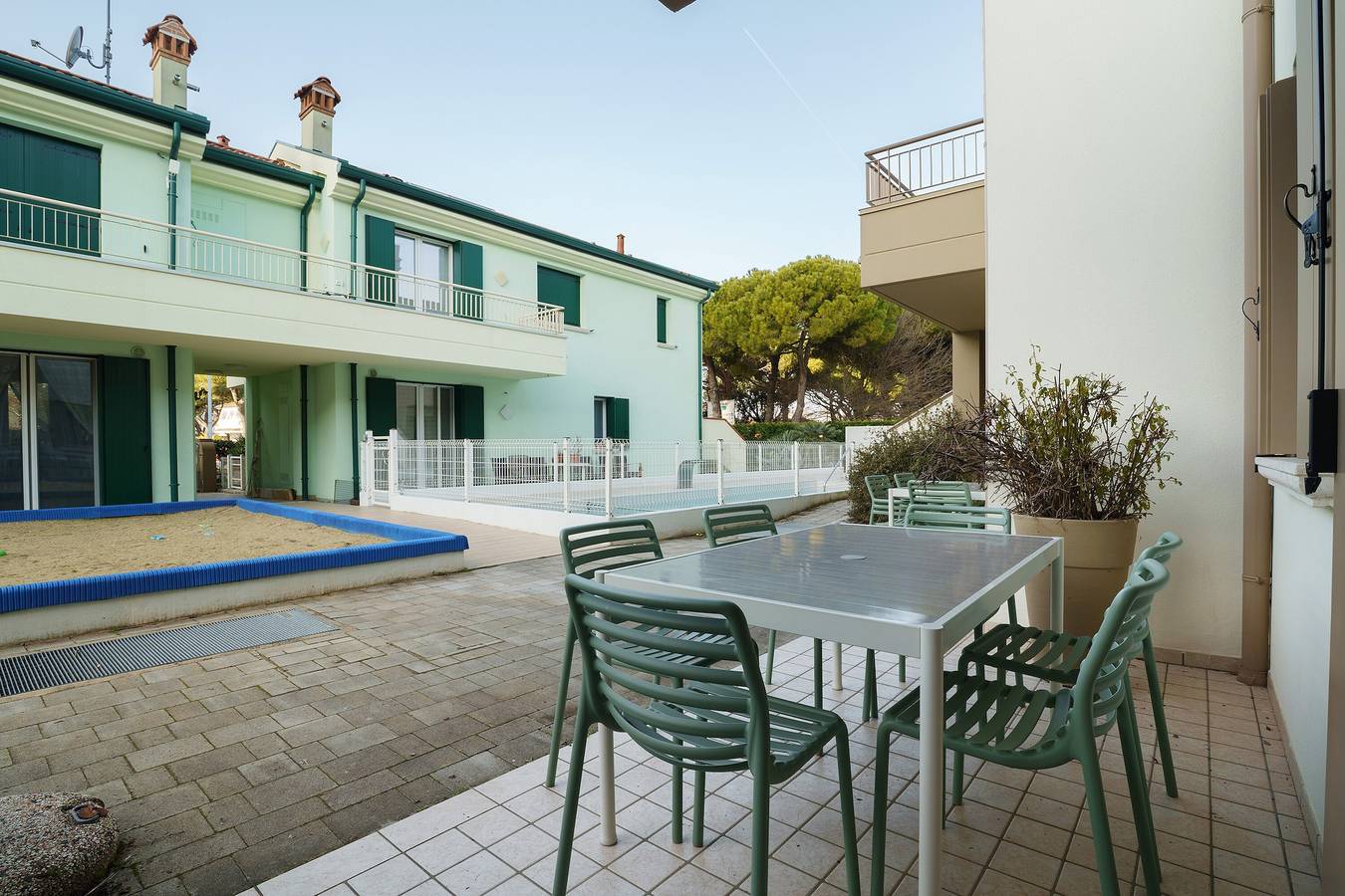 Ganze Wohnung, Apartment 'Valentina 1 – Erdgeschoss' mit Gemeinschaftspool, Wlan und Klimaanlage in Lido di Jesolo, Jesolo-stadt