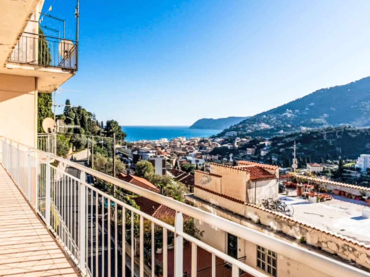 Sunshine in Alassio, Riviera di Ponente