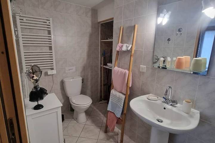 Gîte pour 2 personnes, animaux acceptés à Louzignac - 4