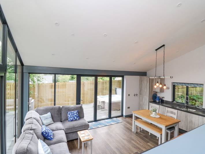 Gîte pour 4 personnes, avec jardin à Tenby - 3