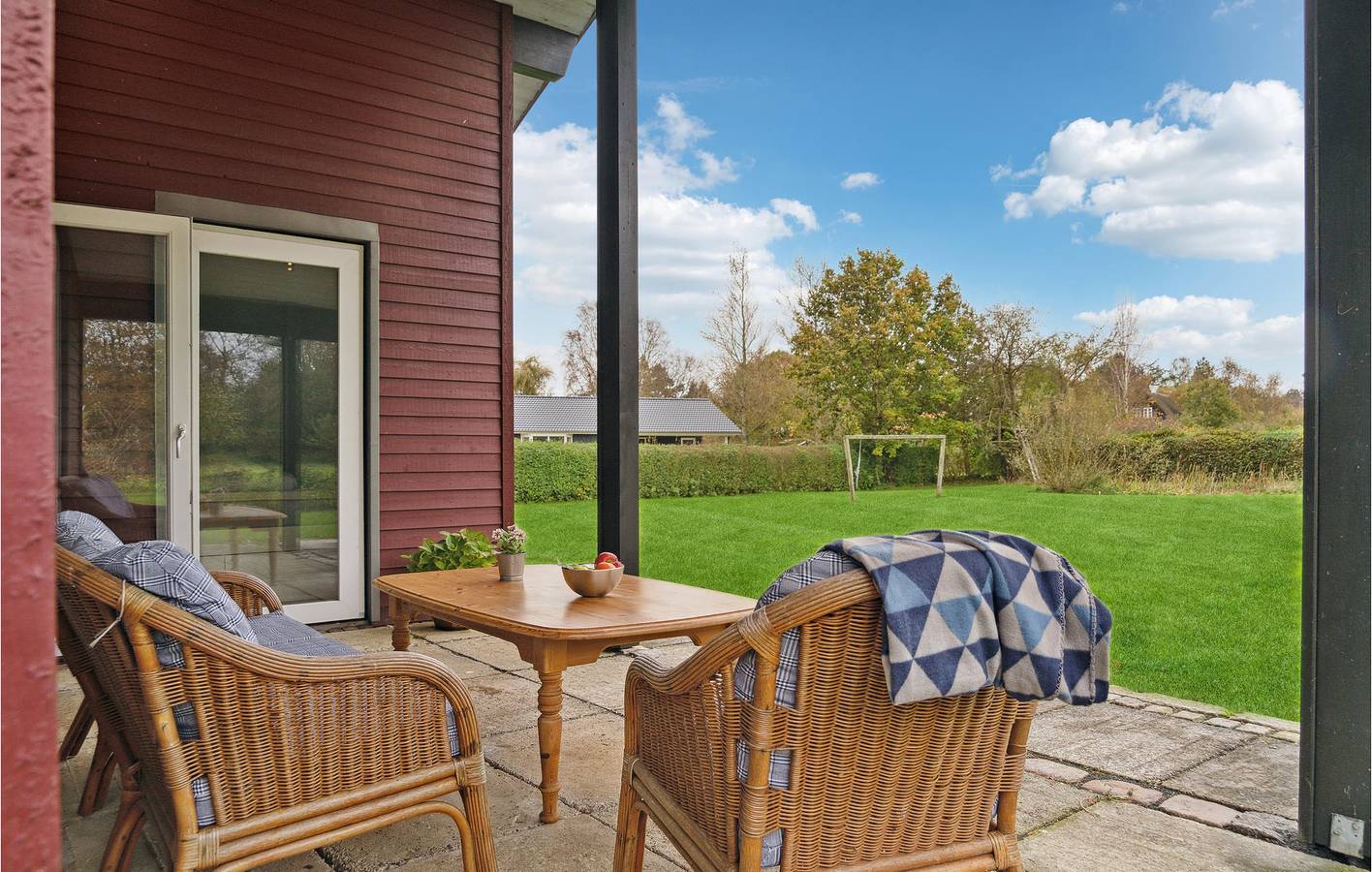 Holiday home for 7 people with terrace in St. Sjørup, Djursland