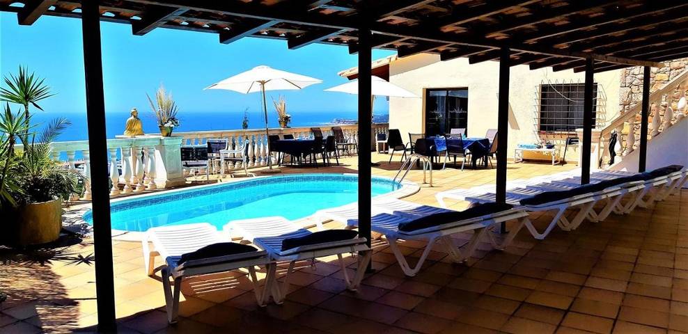 Chambre d’hôte pour 12 personnes, avec jardin ainsi que piscine et vue, animaux acceptés à Sitges - 4