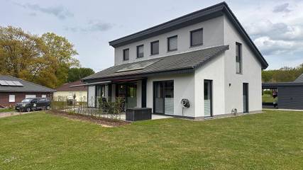 Ferienhaus für 6 Personen, mit Terrasse und Garten sowie Sauna und Seeblick in Lenz