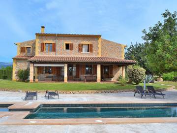 Gîte für 8 Personen, mit Terrasse und Garten in Binissalem