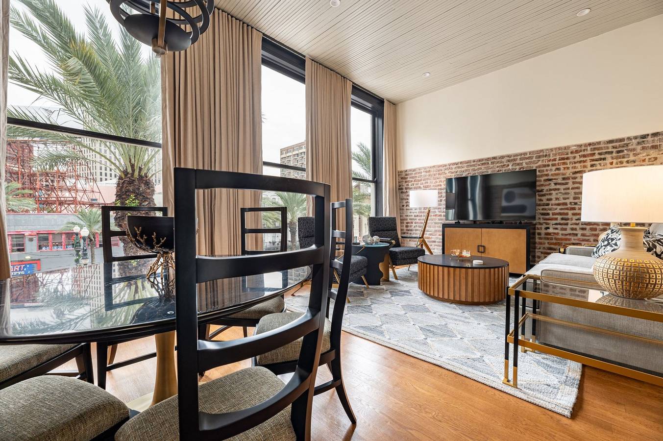 Apartamento entero, 2Br Luxury Stay & Stunning City Views | The Mayfair in Storyville (New Orleans), New Orleans