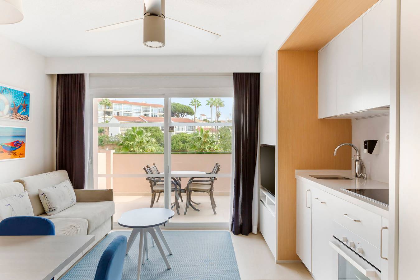 Ganze Wohnung, Ferienwohnung für 4 Personen mit Balkon in El Faro, Mijas