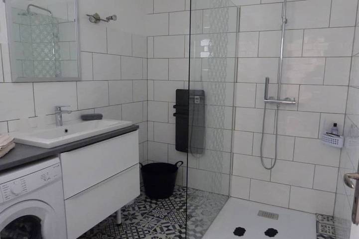 Location de vacances pour 5 personnes, avec balcon à Châteldon - 4