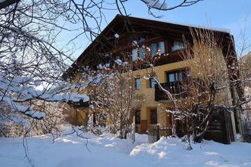 Ferienwohnung für 4 Personen, mit Garten und Balkon in La Punt-Chamues-ch