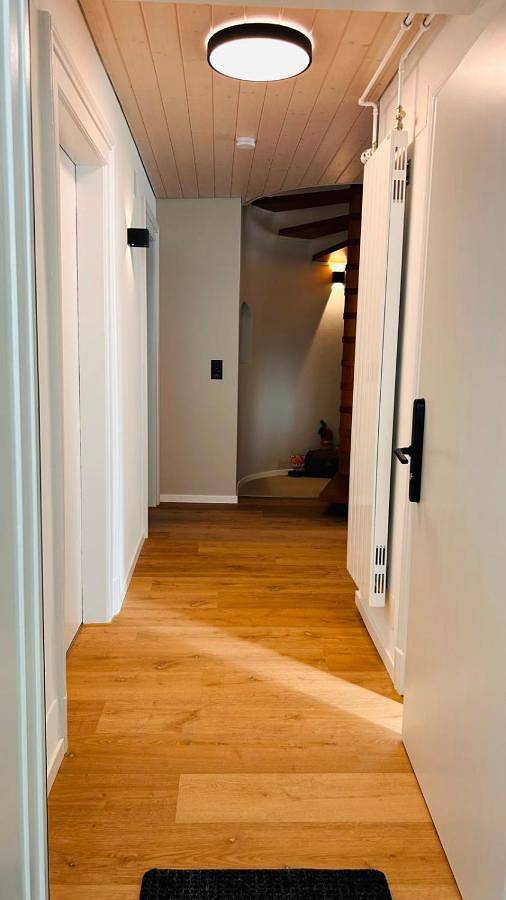 Gîte pour 6 personnes, avec balcon et vue, adapté aux familles à Bienne - 3