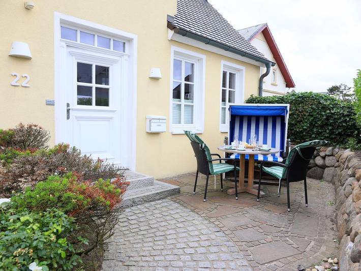 Vacation rental for 2 people, with terrace in Sylt