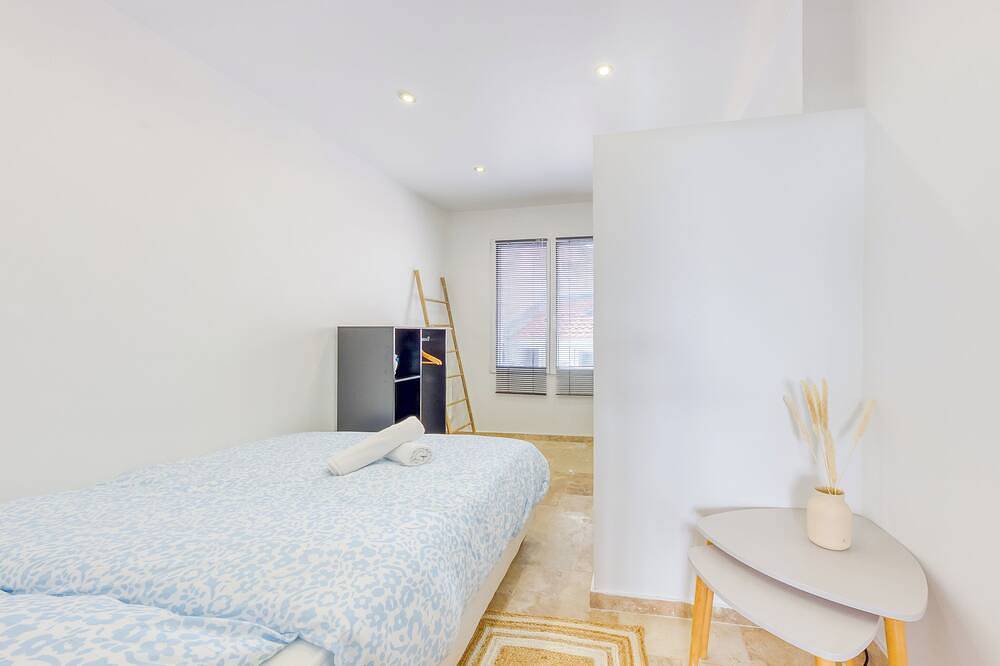 Entire apartment, Cosy apartment - Near Rer An and Paris in Rueil-Malmaison, Hauts-de-Seine