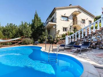 Cottage pour 8 personnes, avec piscine et terrasse à Maçanet de la Selva