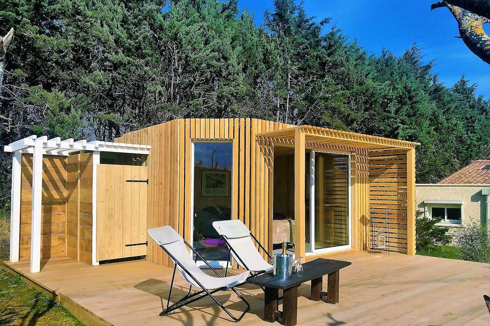Villa avec jardin peuplé d'Oliviers, Jacuzzi, pétanque, table de ping pong in Bagard, Parc national des Cévennes