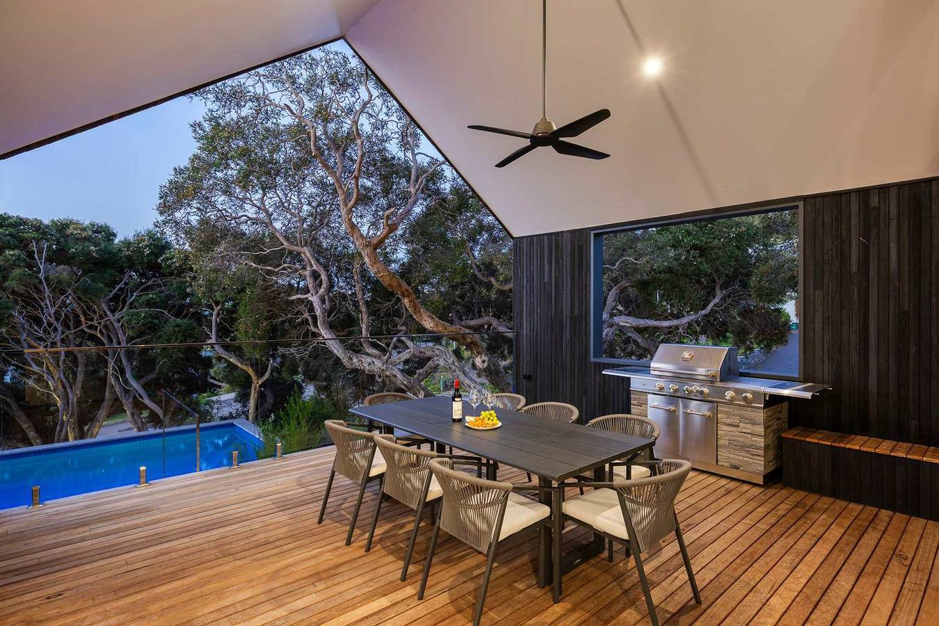 Maison Noir Sorrento in Melbourne, Mornington Peninsula