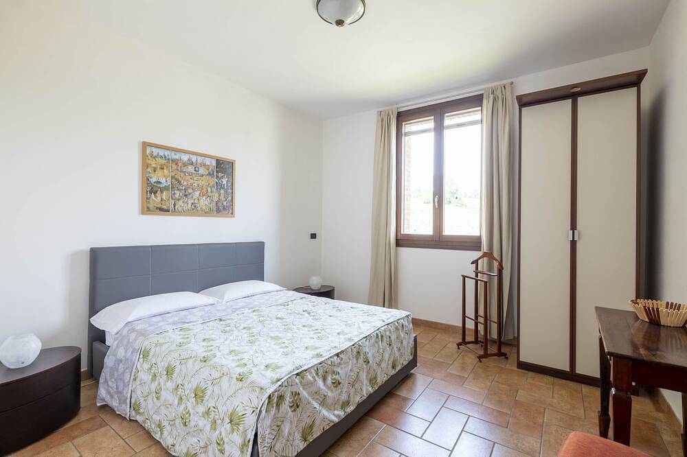 Spacious apartment \" Le Vitterelle \" in the green of the Terre dei Castelli in Zocca, Modena Provinz